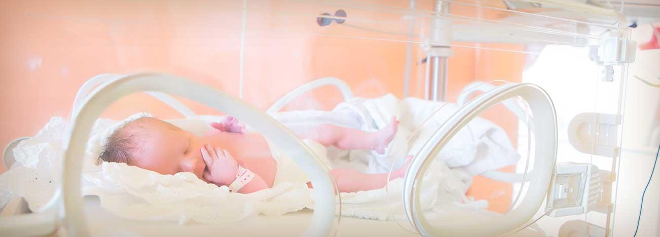 Guía de alimentación y nutrición de un bebé prematuro.